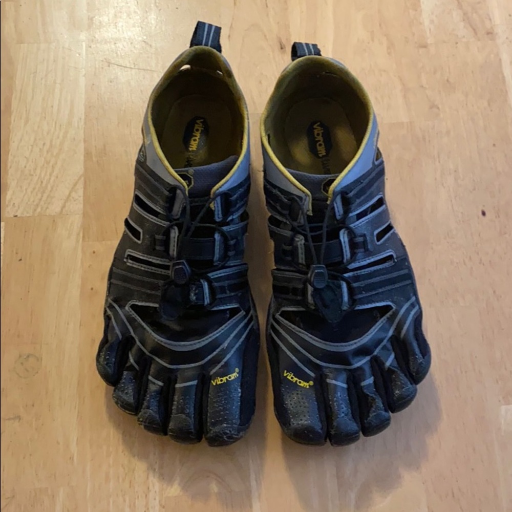 COPY - Vibram FiveFingers size 45 “size 11 1/2”